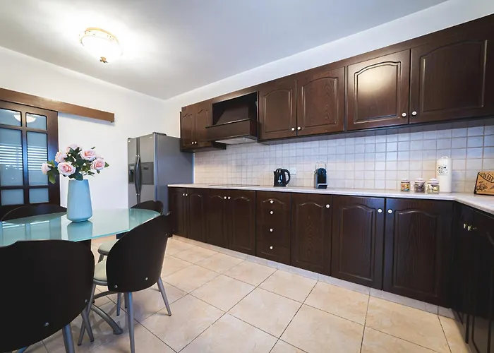 Elite Seaside リマソール